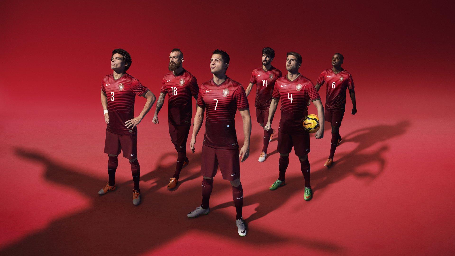 德媒揭秘，佩雷茨租借南安普顿遇阻，汉堡坚守门将补强为先