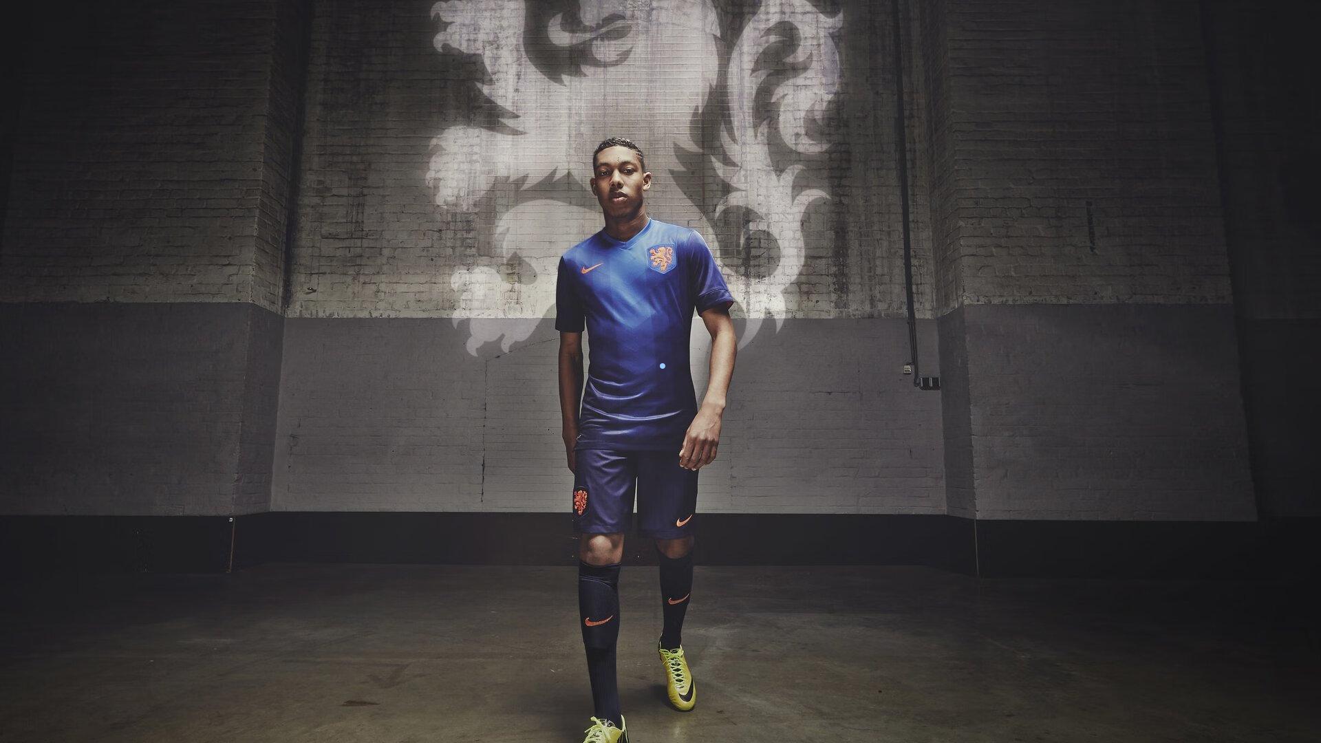 加帅为球迷鸣不平，高速事件问责少数人，何故波及万千热情？